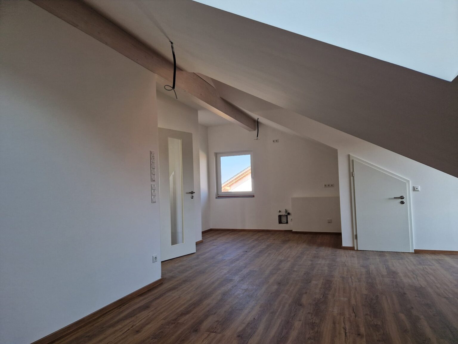 Dachgeschosswohnung Zimmer 2